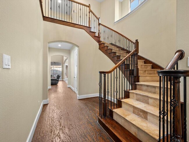 Building Photo - 17306 Lake Chelan Ln