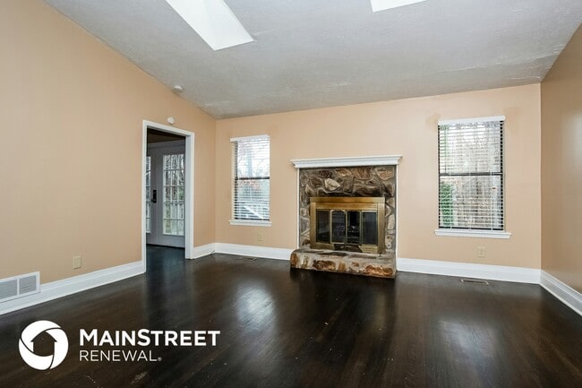 Building Photo - 4055 Cranwood Dr