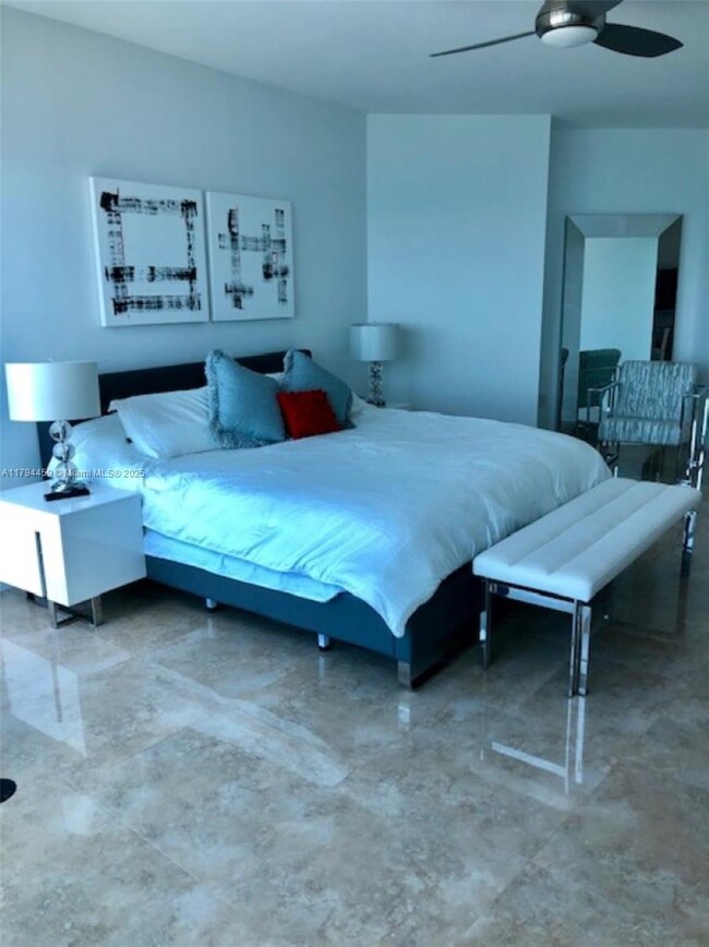 Building Photo - 3101 S Ocean Dr