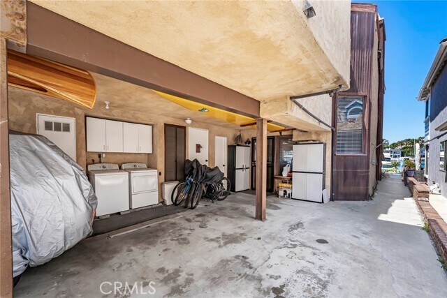 Building Photo - 805 North Bay Front