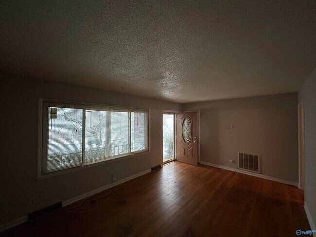 Building Photo - 4017 Summerhill Pl NW