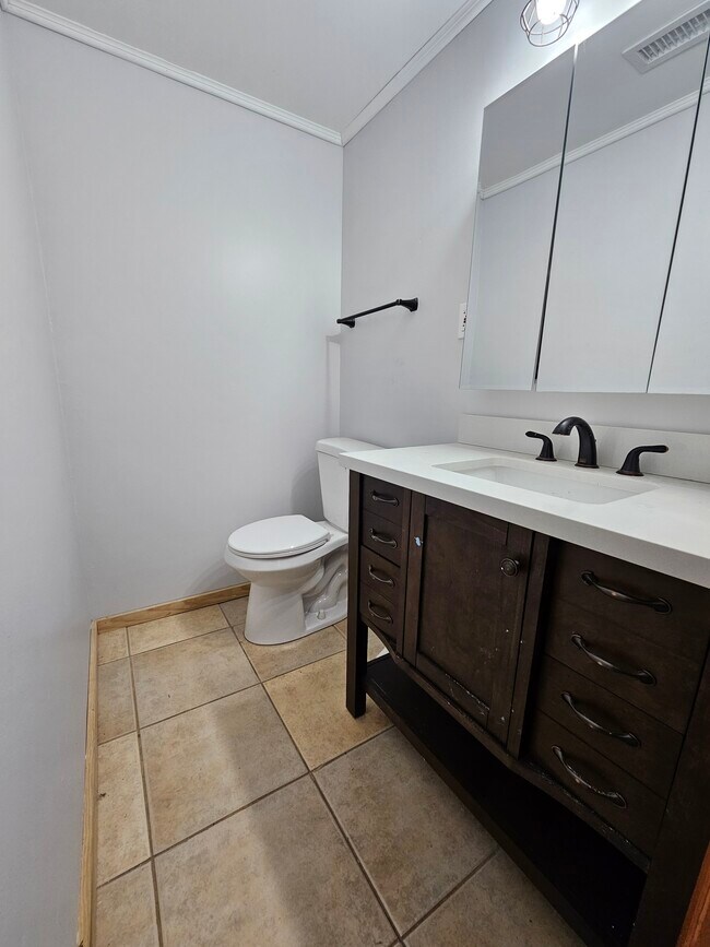 Building Photo - 7518 Taney Pl