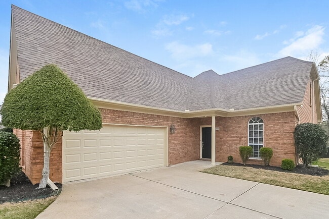 Building Photo - 3710 Shelby Cove
