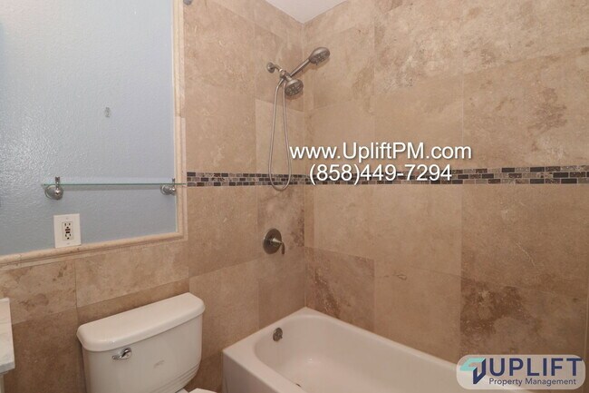 Building Photo - 1225 Capistrano Ave