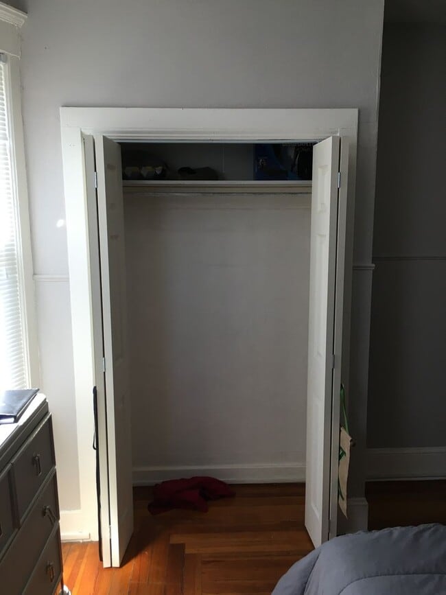 Building Photo - Spacious State St 1BR - Near Yale SOM