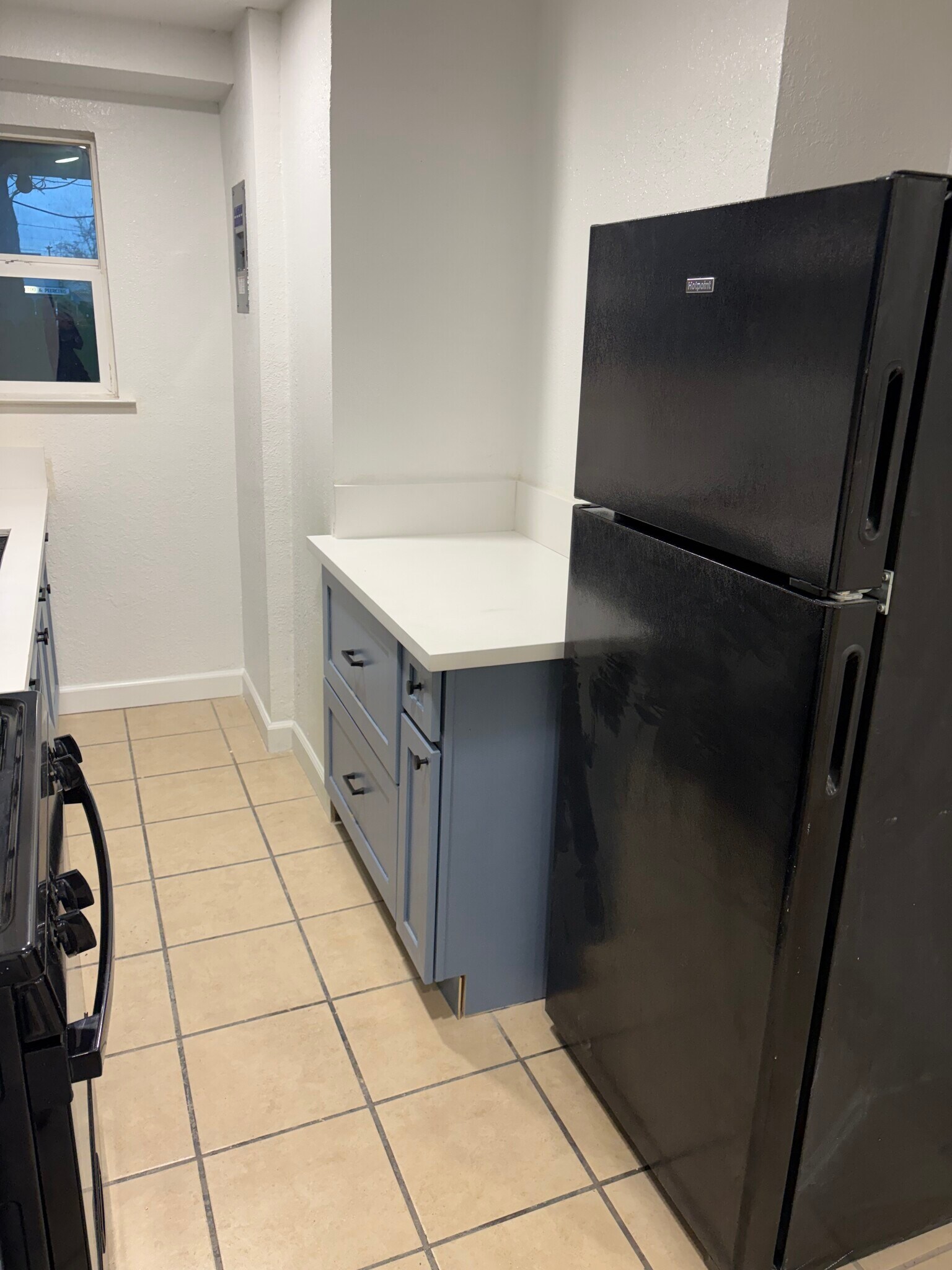 Building Photo - 124 7th St