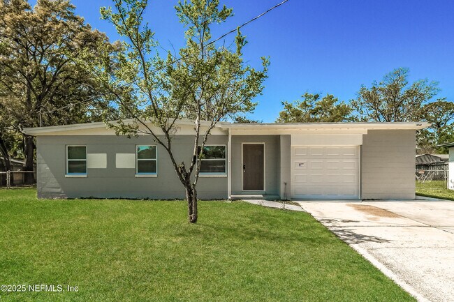 Primary Photo - 10560 Citrus Ln