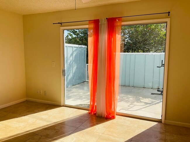 Building Photo - 6262 Riverwalk Ln