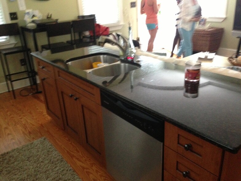 Building Photo - 17 Hampden Ct