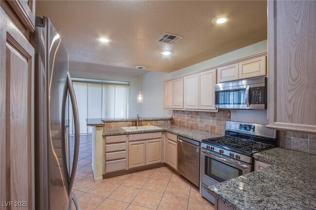 Building Photo - 5086 Mt Pleasant Ln