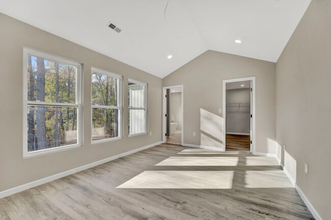 Building Photo - Charming 4 Bedroom Haven in Laurens