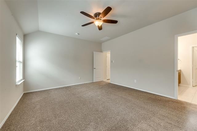 Building Photo - 4721 Lazy Oaks St