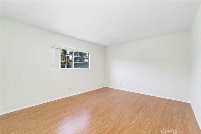 Building Photo - 3632 Dunn Dr