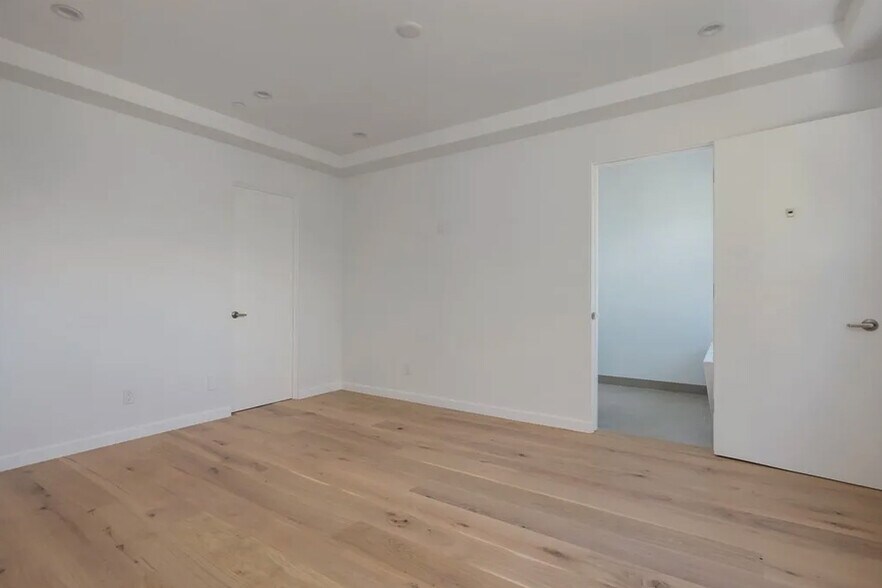 Building Photo - 617 Aviation Way