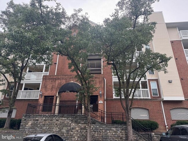 Building Photo - 1504 Lincoln Way