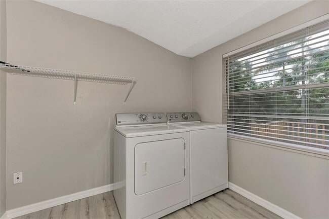 Building Photo - 1891 Prospect St