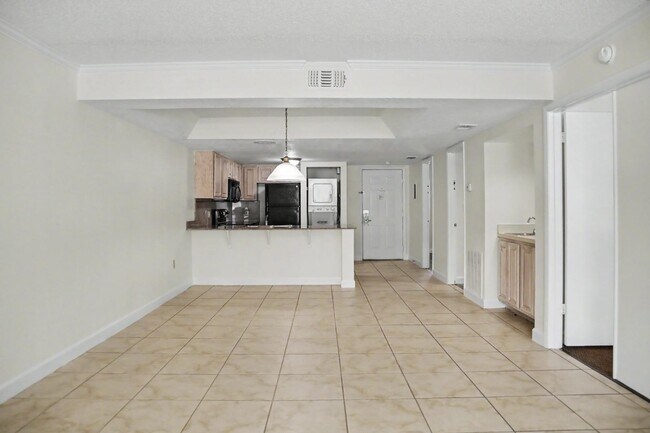 Building Photo - 2791 N Poinciana Blvd
