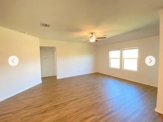 Building Photo - 212 Montego St