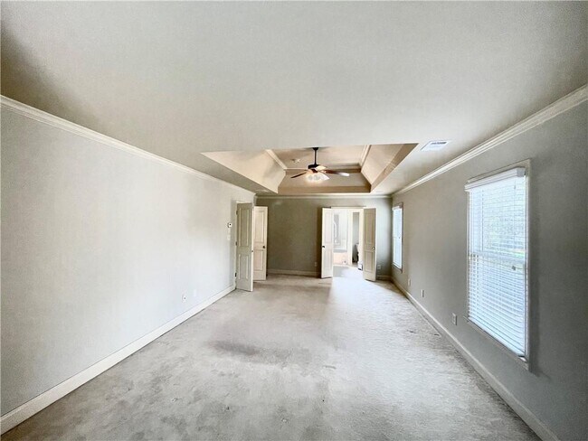 Building Photo - 2620 Village Chase Dr NW