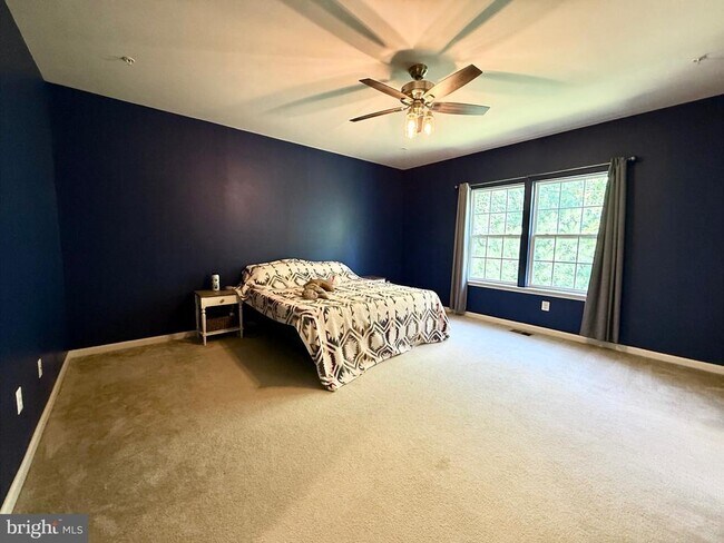 Building Photo - 43661 Evening Primrose Ct