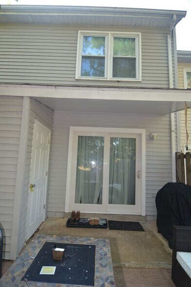 Building Photo - 9520 Mooregate Ct