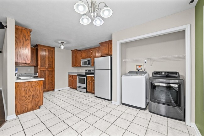 Building Photo - 3969 Cindy Jo Ct Clarksville, TN 37042