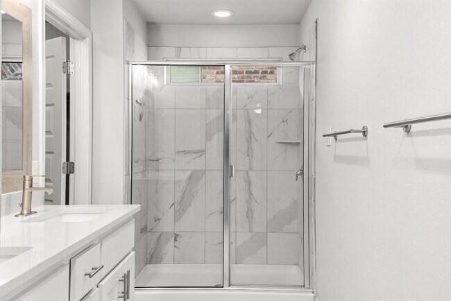 Building Photo - 798 Eves Necklace Dr.