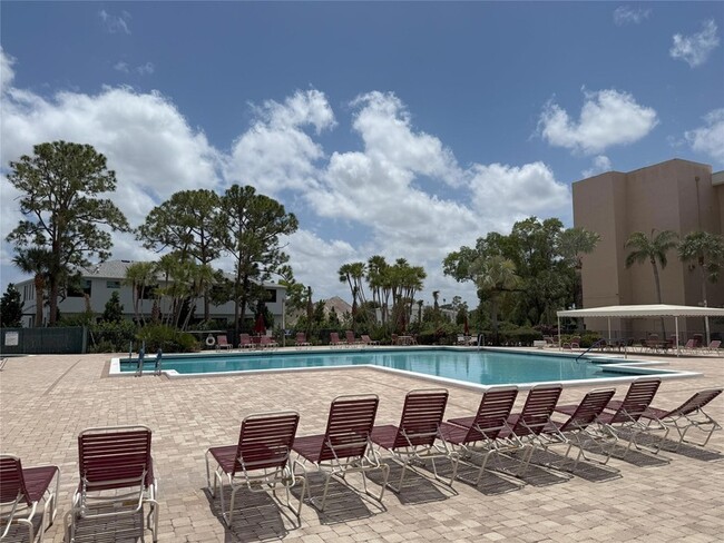 Building Photo - 4725 Lucerne Lakes Blvd E