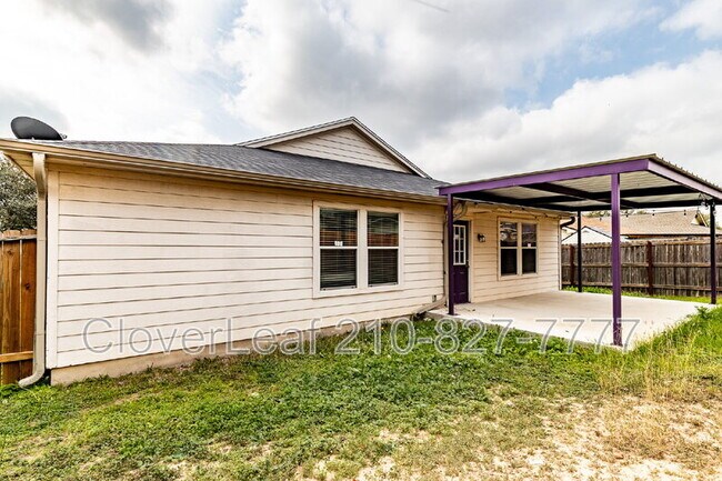 Building Photo - 3011 Pedernales Dr