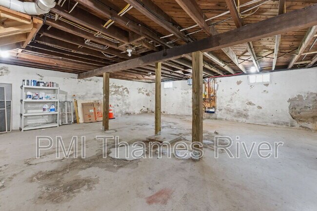 Building Photo - 192 Slater Ave