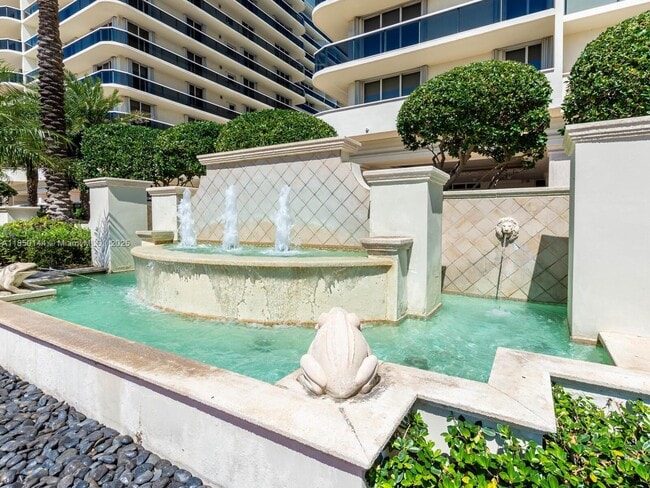 Building Photo - 9595 Collins Ave