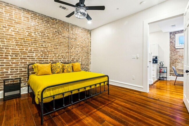 Building Photo - 1725 Robert C. Blakes Sr. Dr