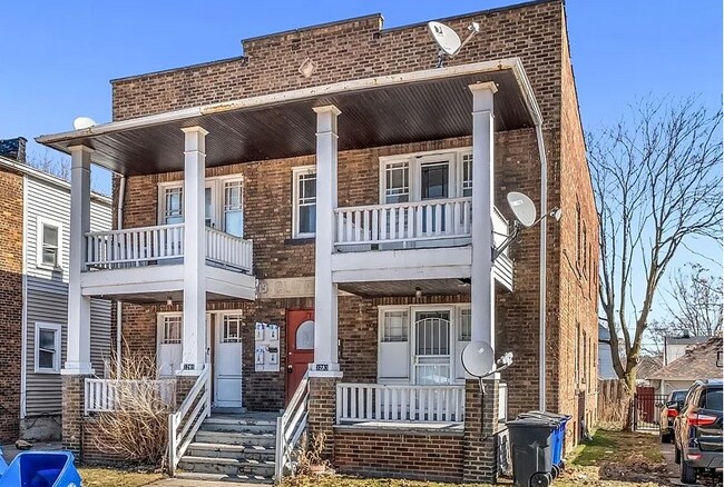 Primary Photo - 3281 W 111th St