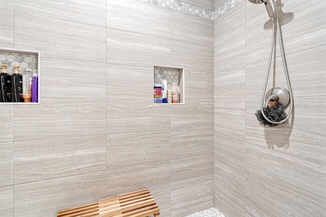 Building Photo - 266 Cielo Grande