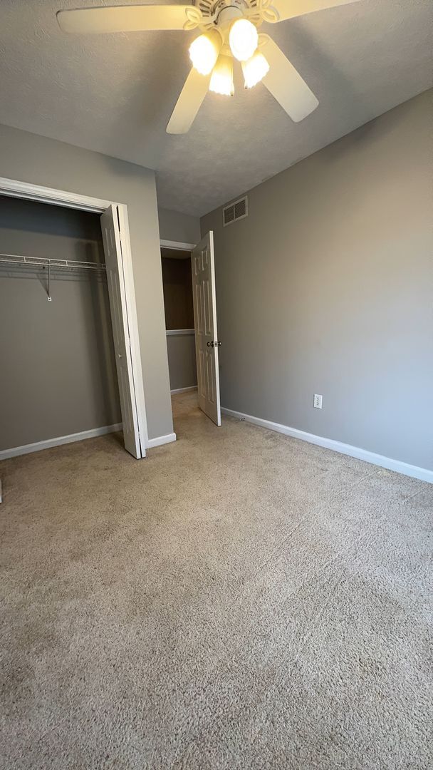 Building Photo - 1327 Cobble Creek Cir