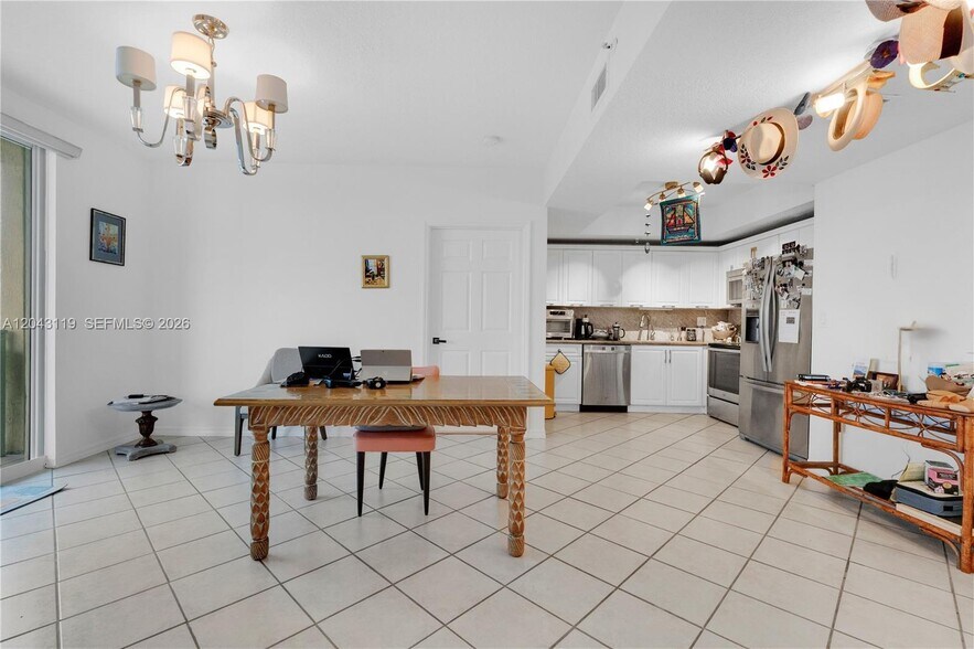 Building Photo - 3500 Coral Way
