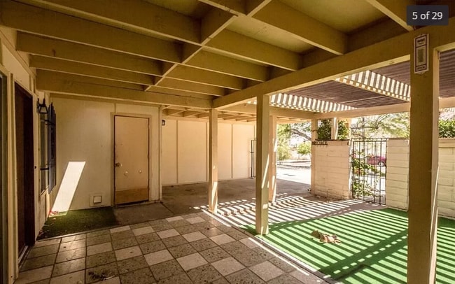 Building Photo - 4 bedroom 2 bath house in Laughlin NV