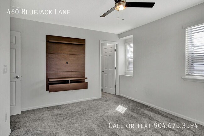 Building Photo - 460 Bluejack Ln