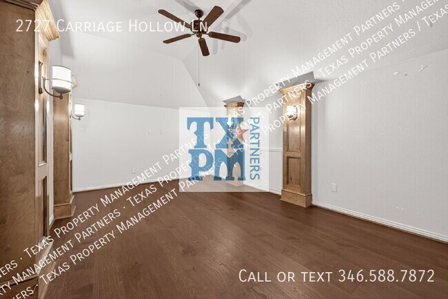 Building Photo - 2727 Carriage Hollow Ln