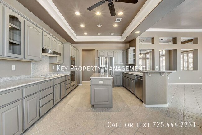 Building Photo - 2240 Sun Cliffs St