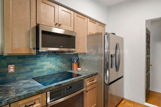 Building Photo - 3972 Jackdaw St