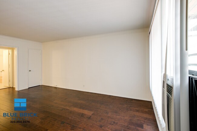 Building Photo - 426 Rexford Dr
