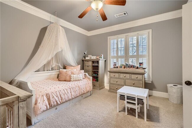 Building Photo - 6060 City Walk Ln