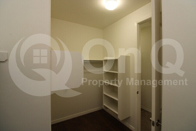 Building Photo - 11879 W Byron Wolfe Dr