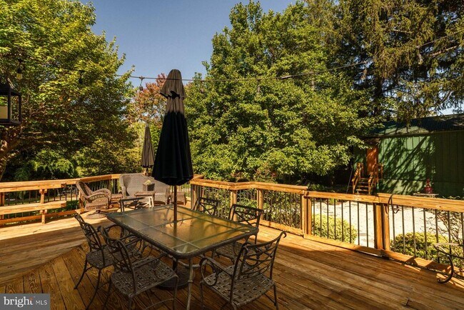 Building Photo - 2943 Windy Bush Rd