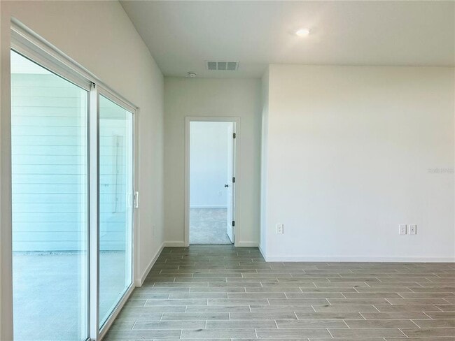 Building Photo - 6915 SW 89th Ln