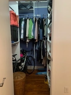 Walk in Closet - 920 Poeyfarre St