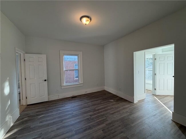 Building Photo - 1026 Inverness Ave