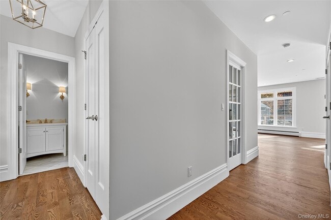 Building Photo - 165 Piermont Ave