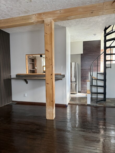 Building Photo - 2071 Fulton Rd